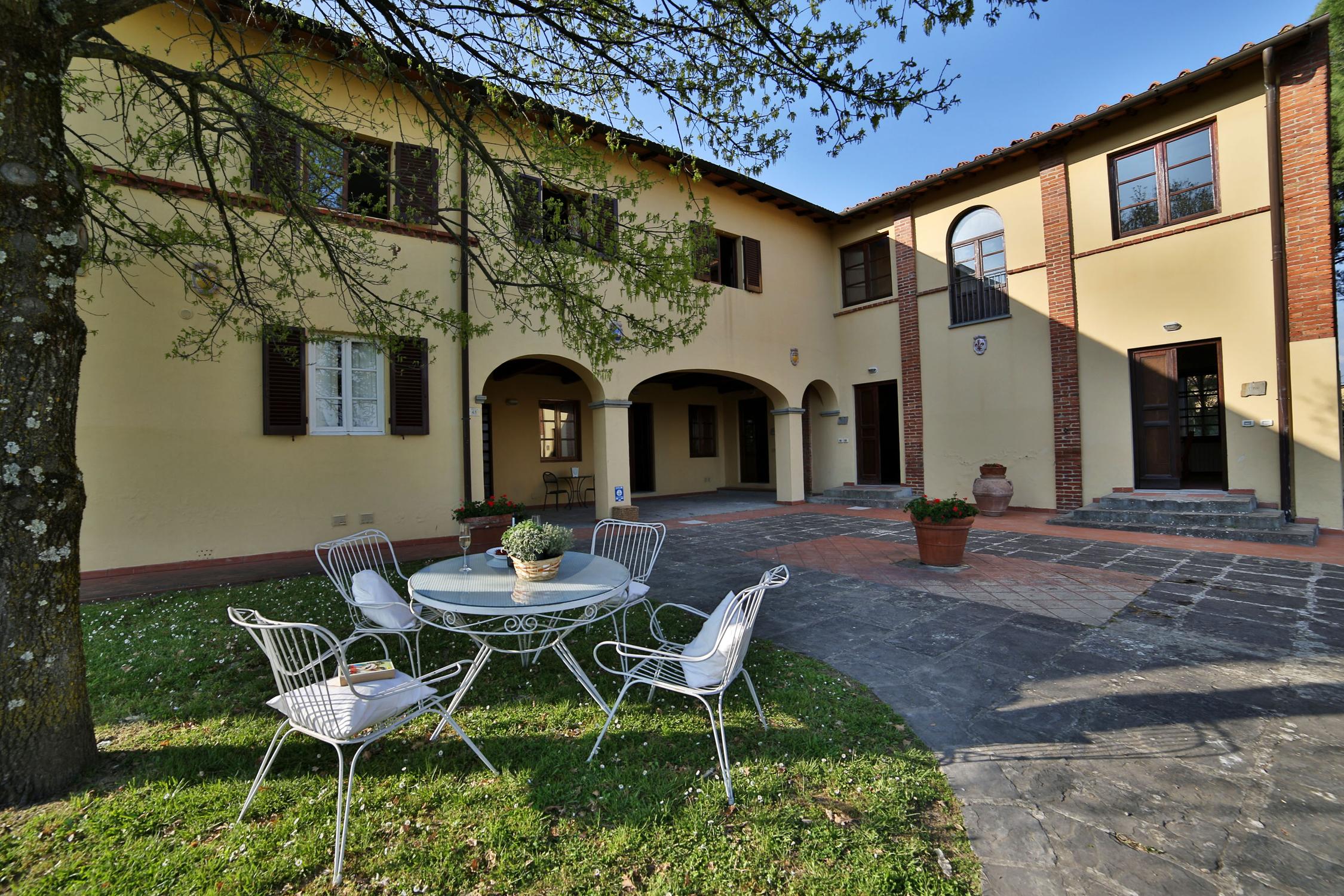 Agritourism at Florence | Fattoria Pagnana, Apartment Cipresso