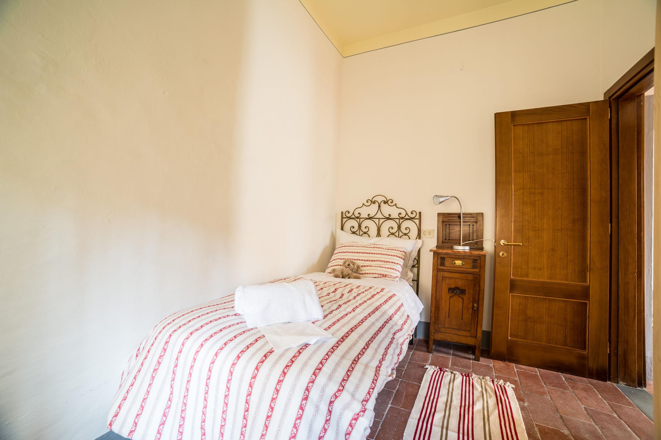 Agritourism at Florence | Fattoria Pagnana, Apartment Cipresso